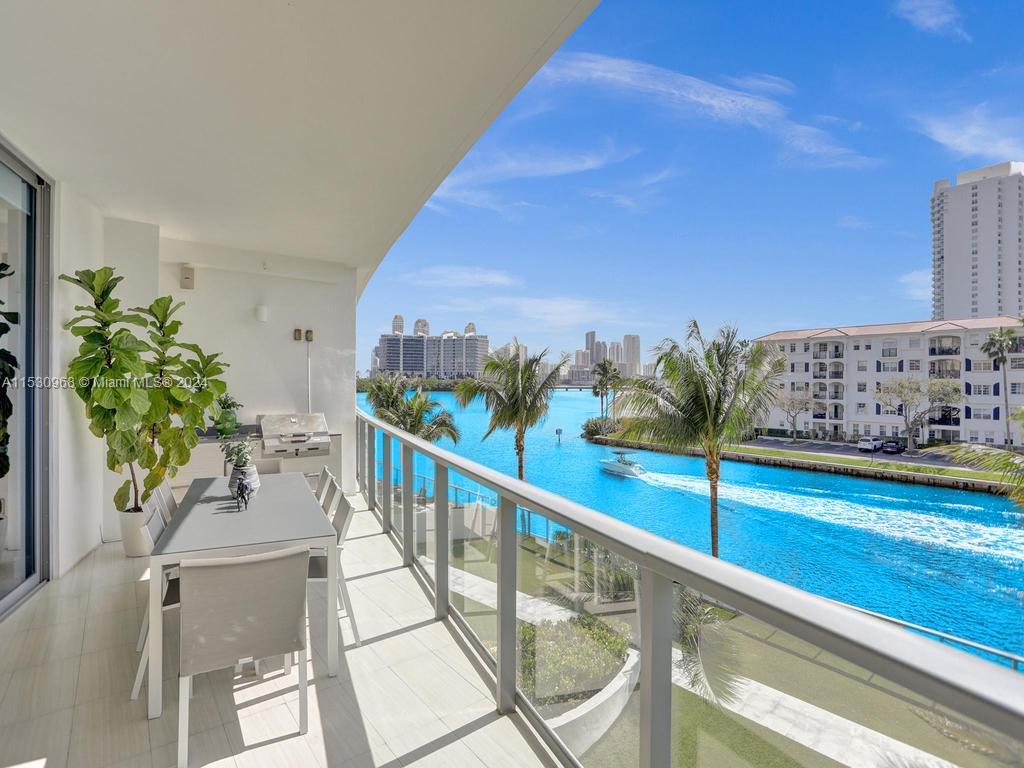 3250 NE 188th St #207, Aventura FL 33180