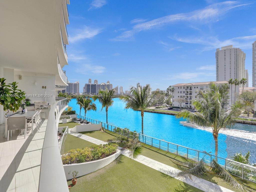 3250 NE 188th St #207, Aventura FL 33180