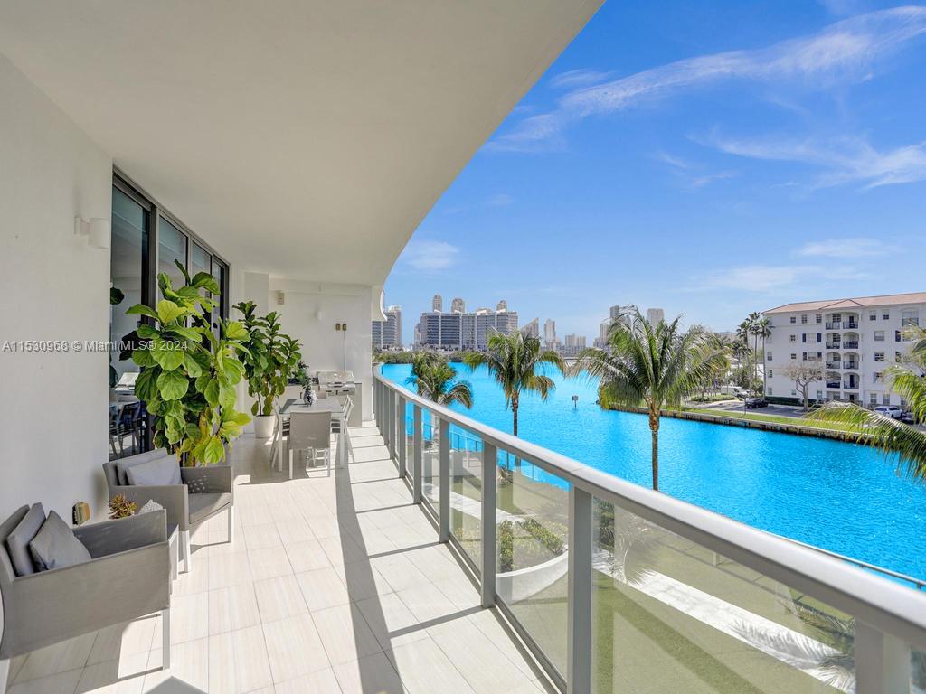 3250 NE 188th St #207, Aventura FL 33180