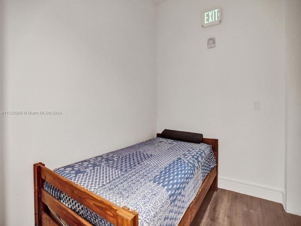 3250 NE 188th St #207, Aventura FL 33180