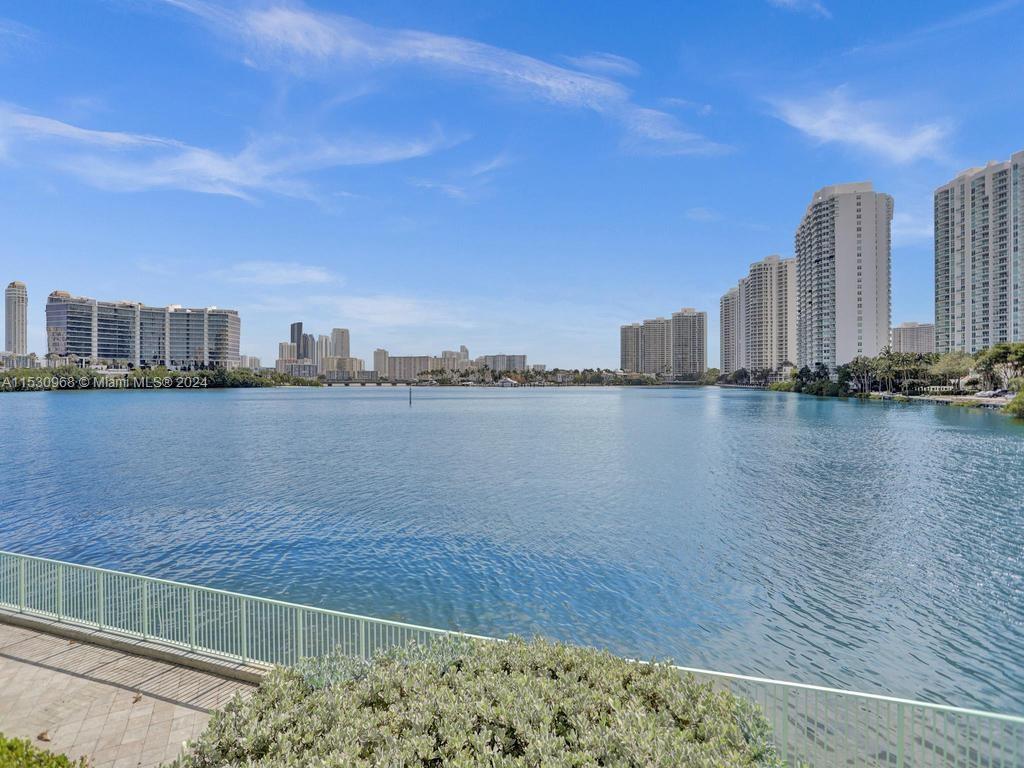 3250 NE 188th St #207, Aventura FL 33180