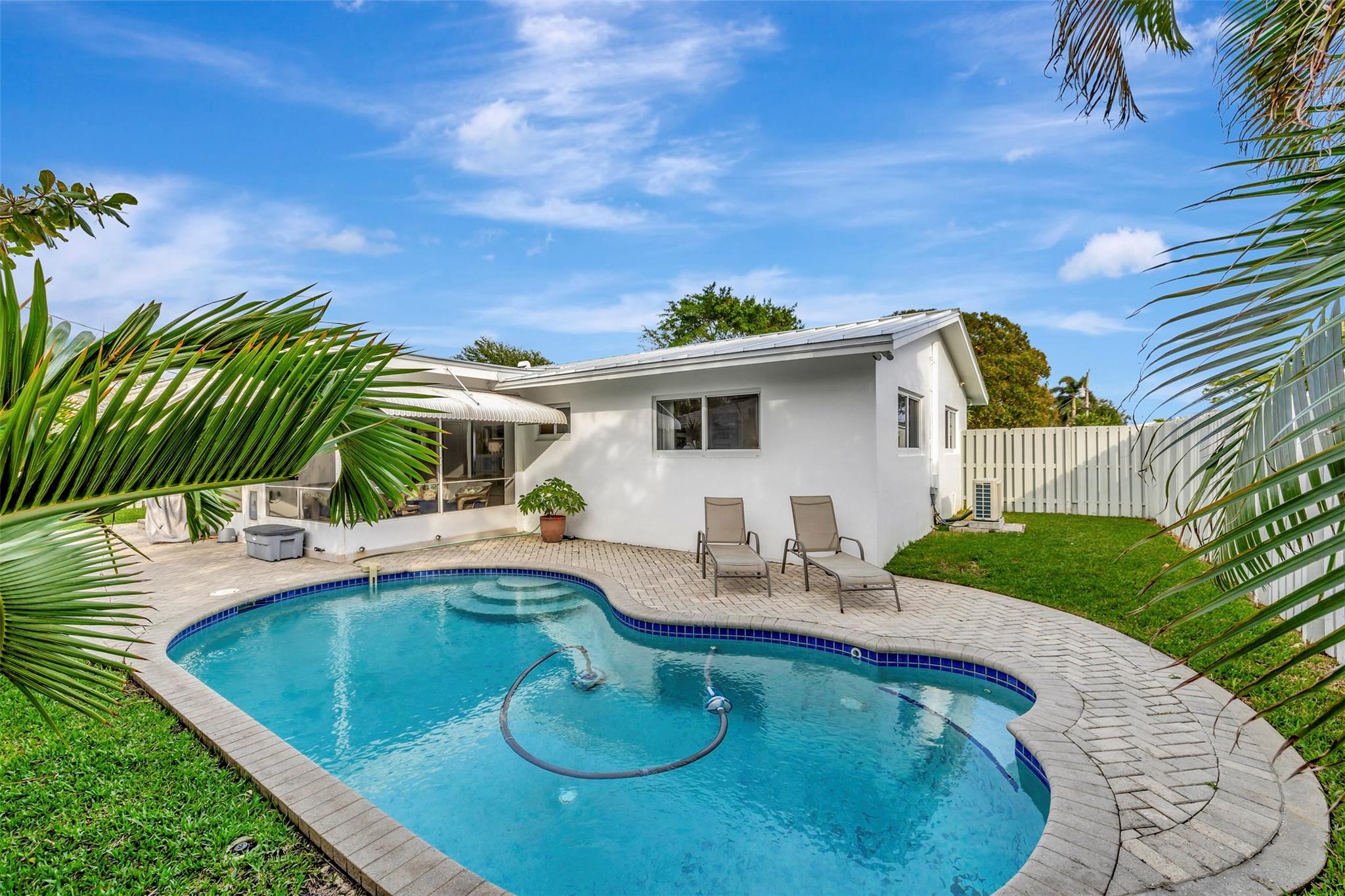 613 Ne 25th Ave, Pompano Beach, FL 33062, 2 Bedrooms , 2 Bathrooms ,Single Family Residence,Off Market,F10424520, Horizon Palm Realty Group