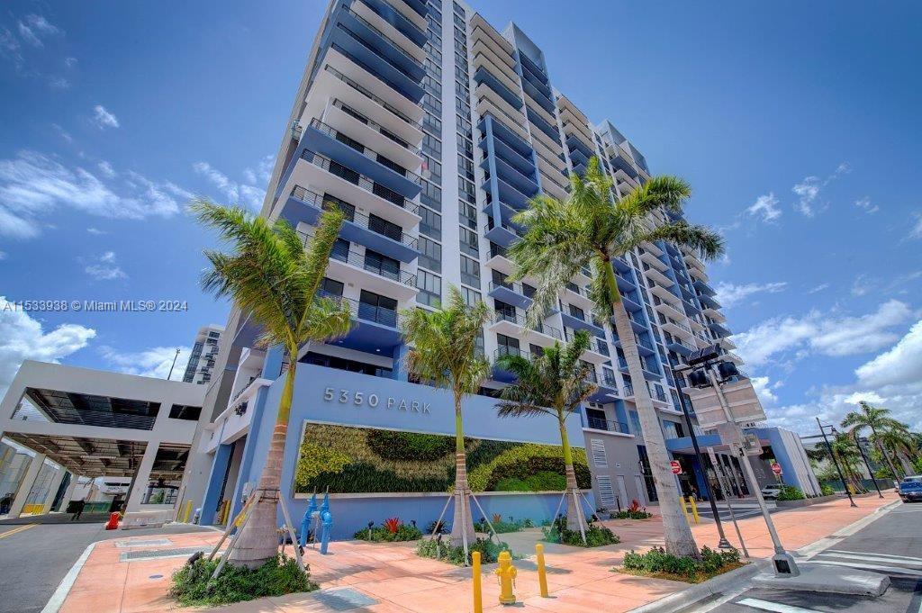5350 Park Condo