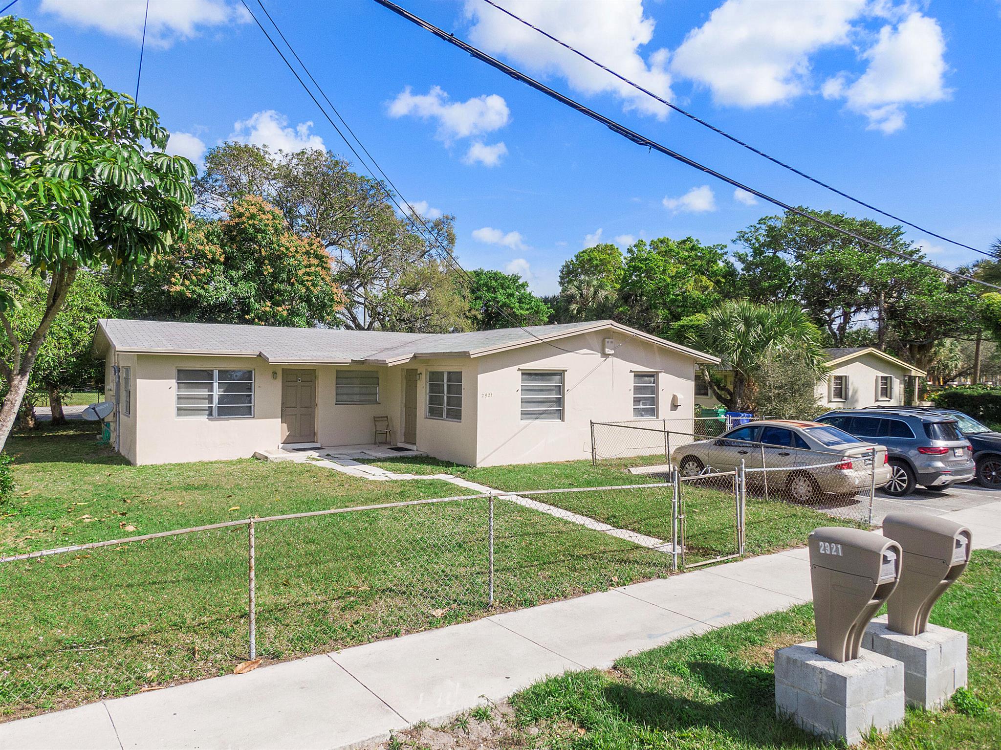 2921 Nw 11th Street Fort Lauderdale FL 33311 | R10960922