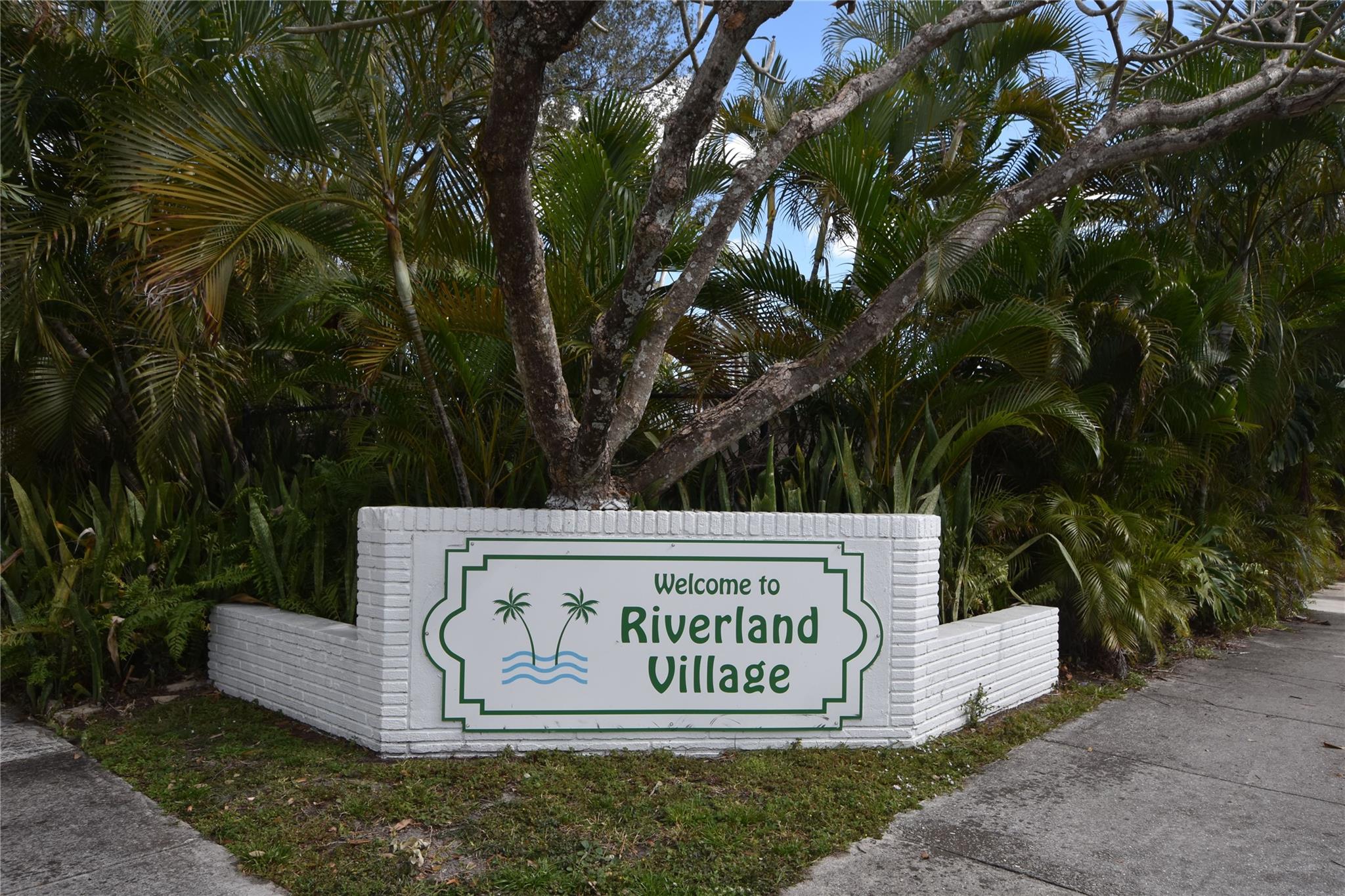 2390 Sw 34th Way Fort Lauderdale FL 33312 | F10424698