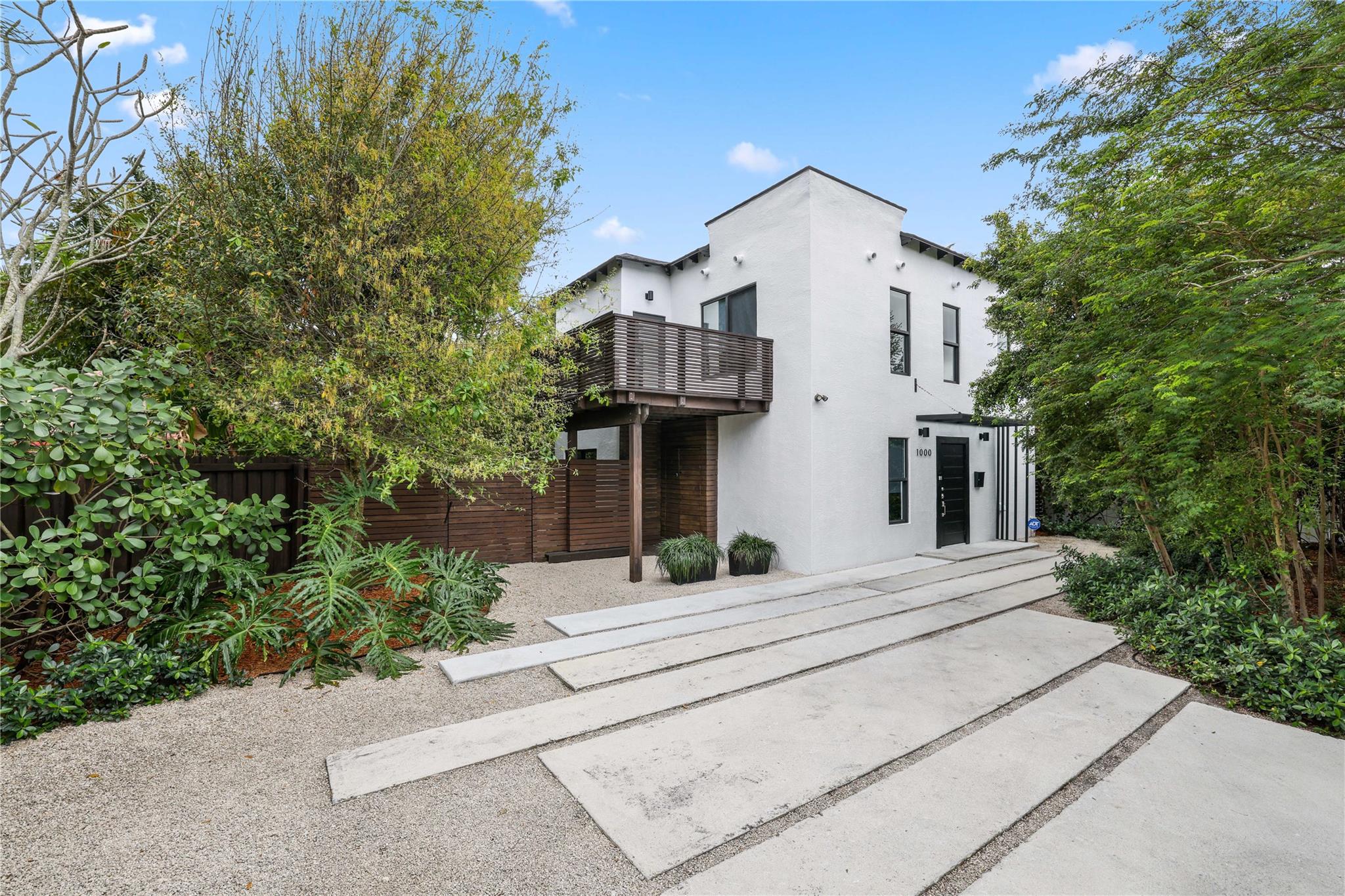 1000 Ne 16th Pl Fort Lauderdale FL 33305 | F10423246