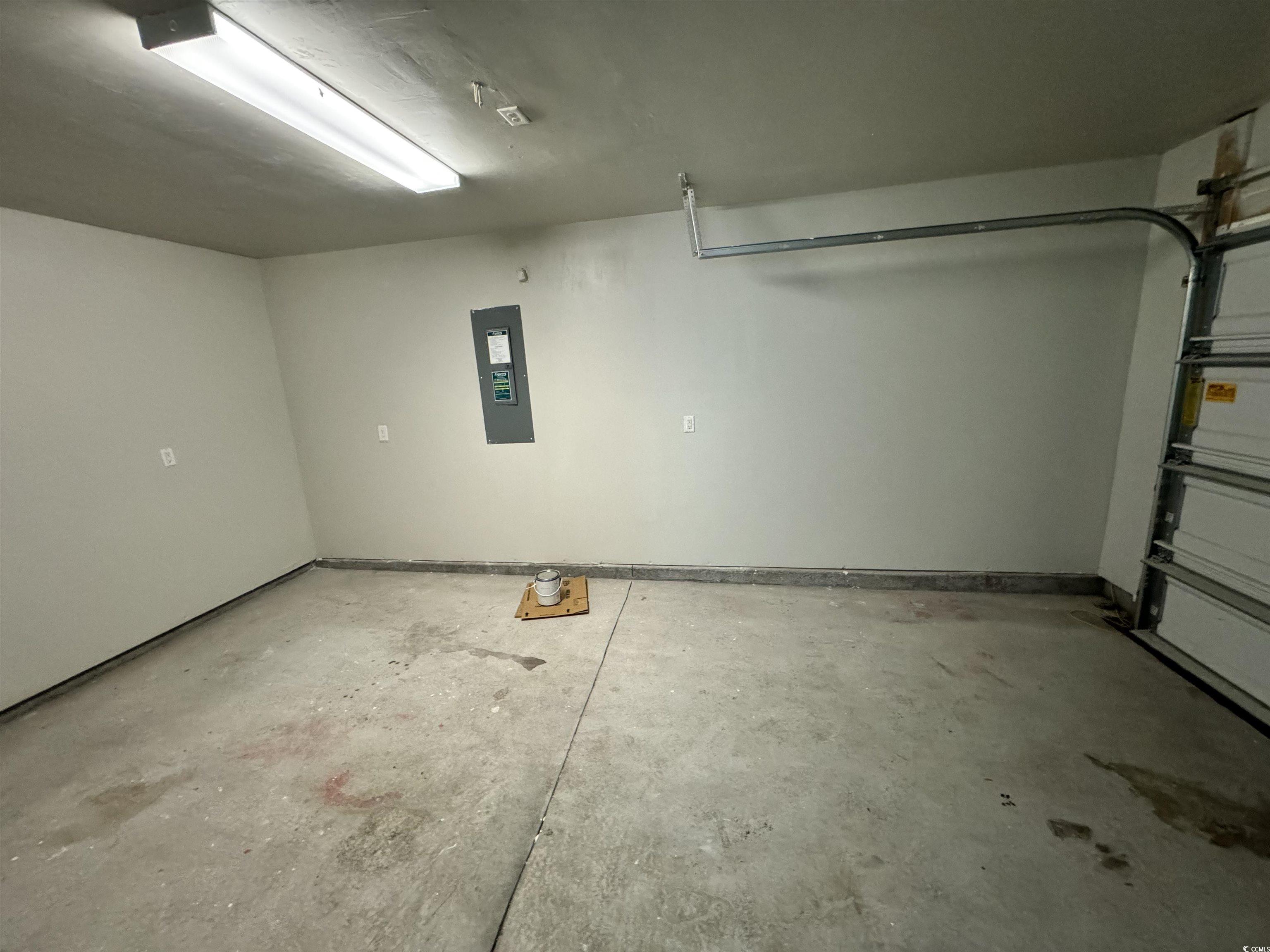 2404476 | Photo 22