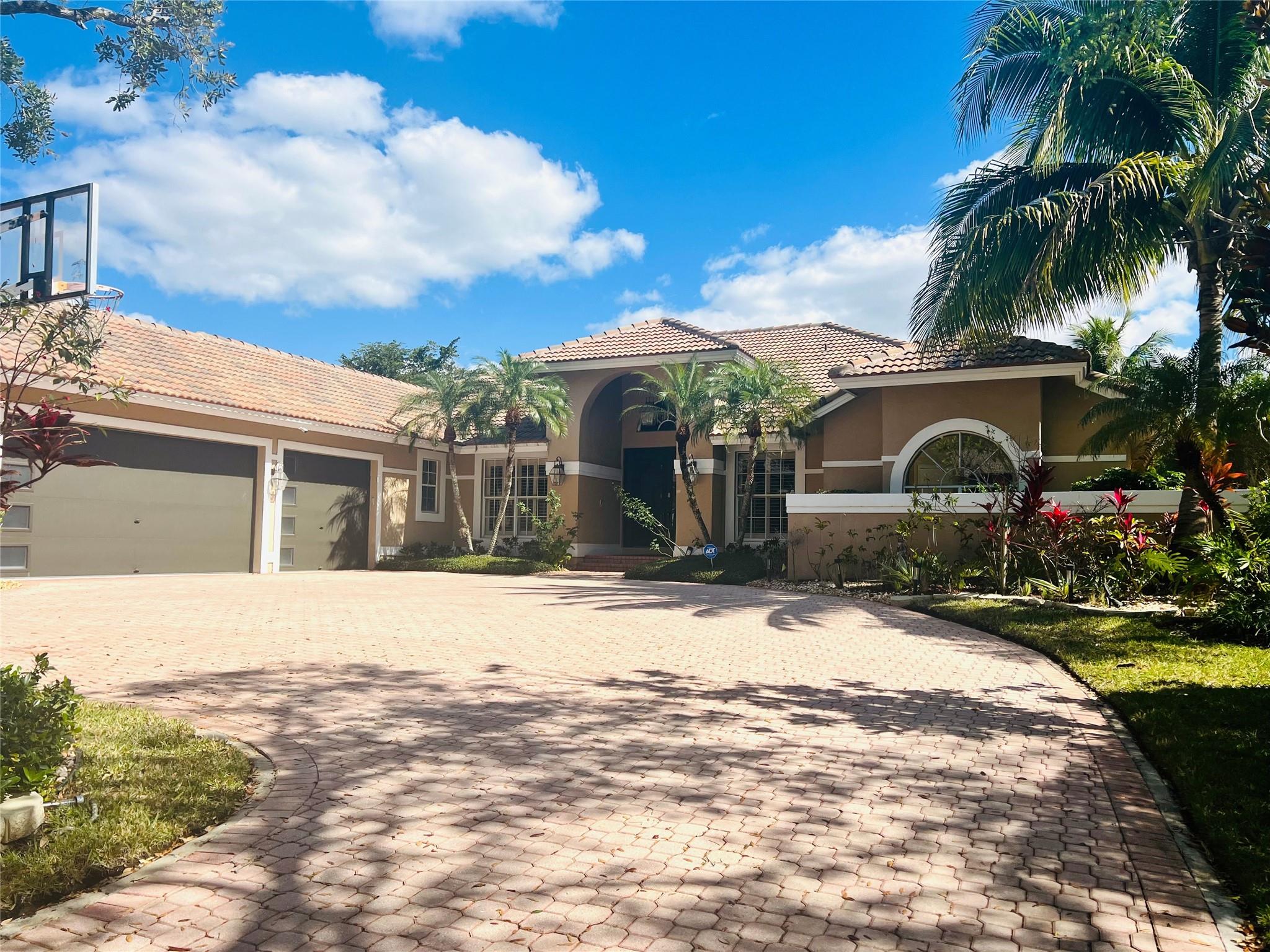 1855 Colonial Dr Coral Springs FL 33071 | F10425661