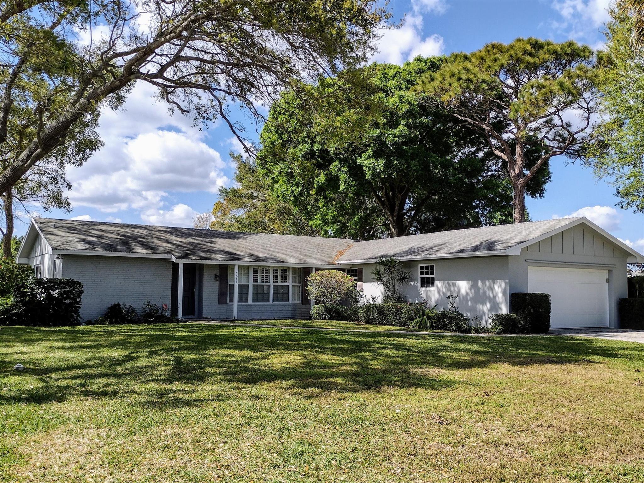 4644 Spruce Lane Palm Beach Gardens FL 33418 | R10963463