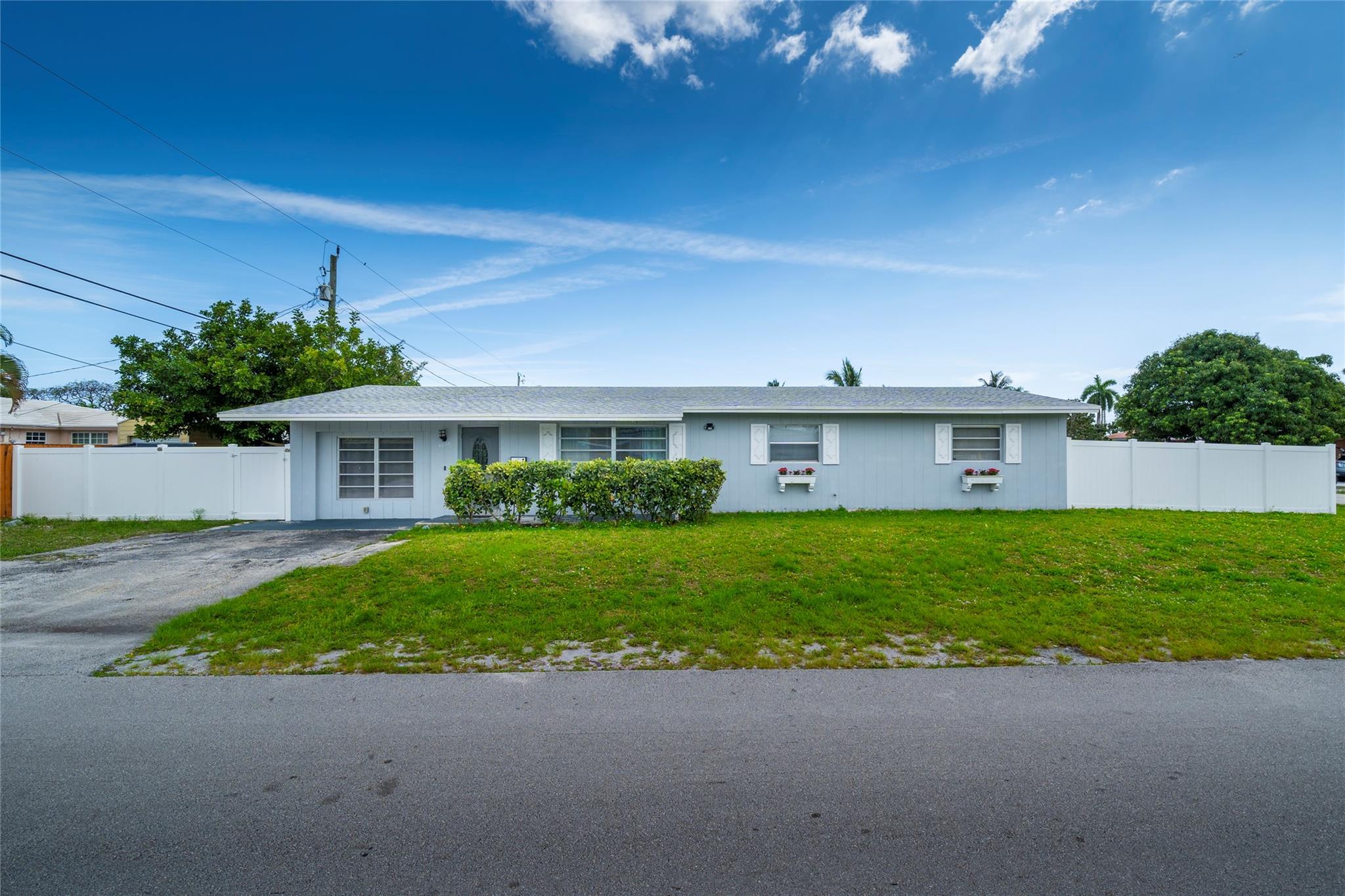 4560 Nw 3rd Ave Oakland Park FL 33309 | F10426146