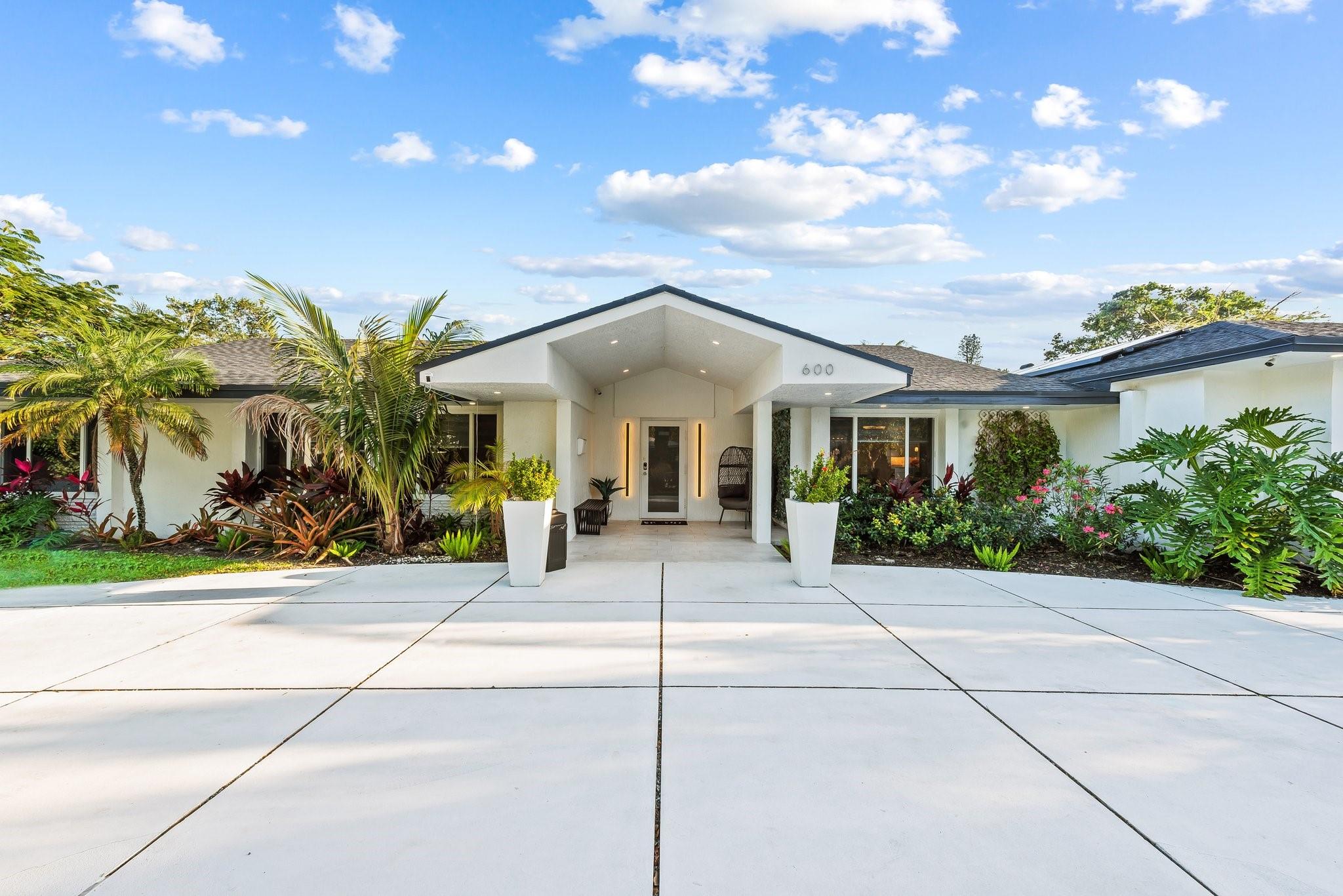 600 Ne 4th Street Pompano Beach FL 33060 | F10426109