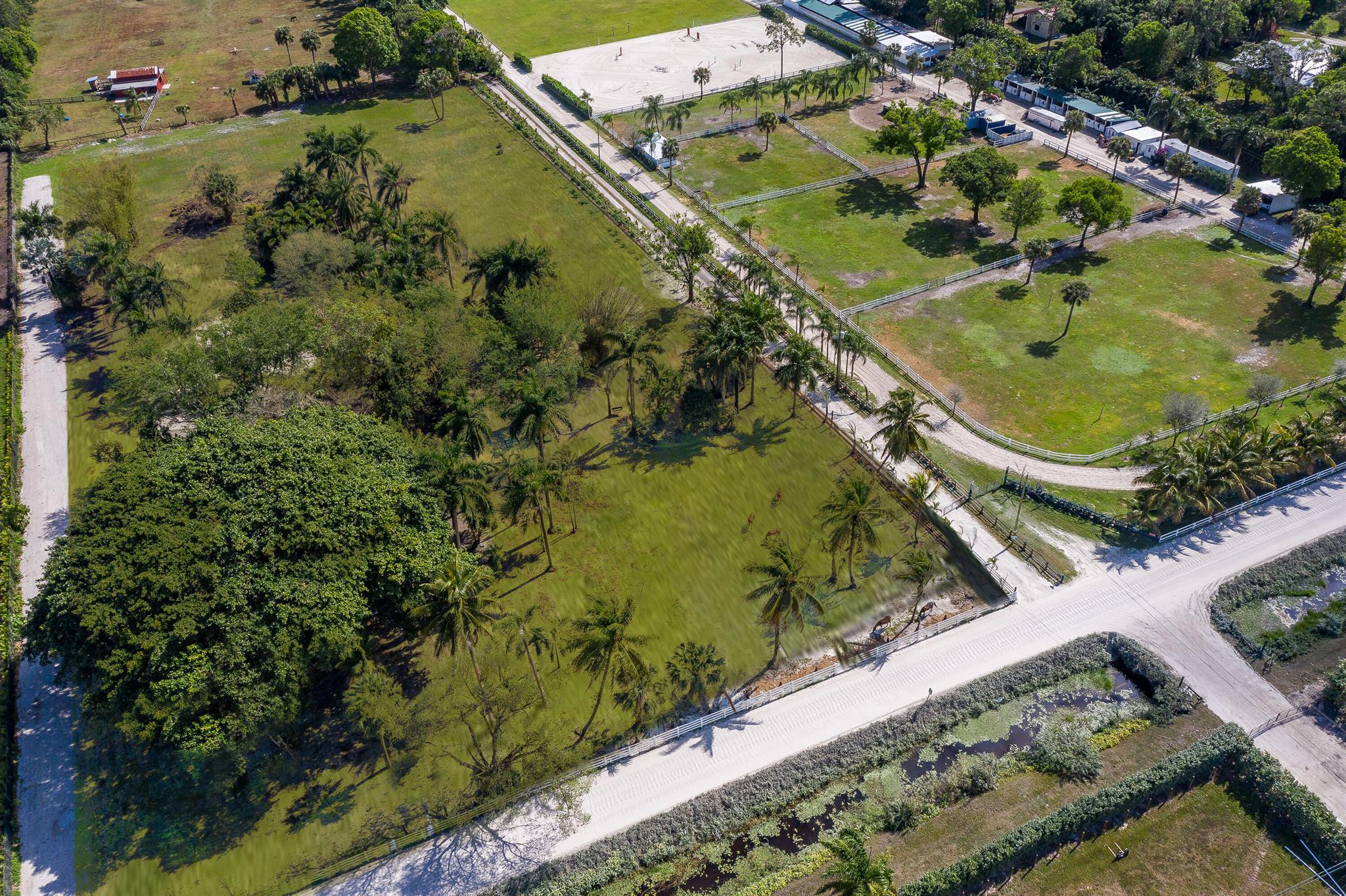 Homes for sale in Loxahatchee Groves, FL | 1100 D Road #(5 Acres), Loxahatchee Groves, FL 33470 | MLS# R10963681