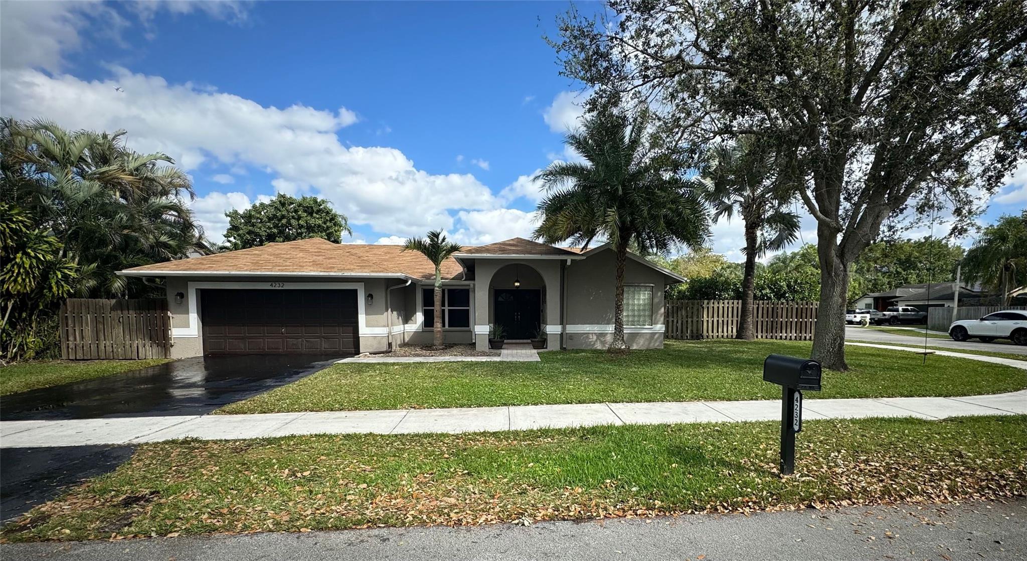 4232 Sw 78th Dr Davie FL 33328 | F10426719