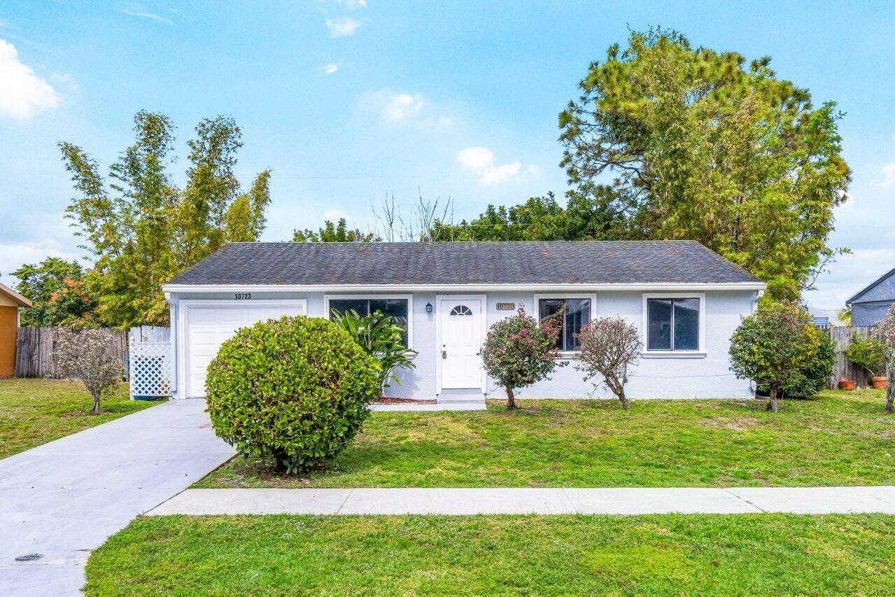 10723 Dalmany Way Royal Palm Beach FL 33411 | R10965117