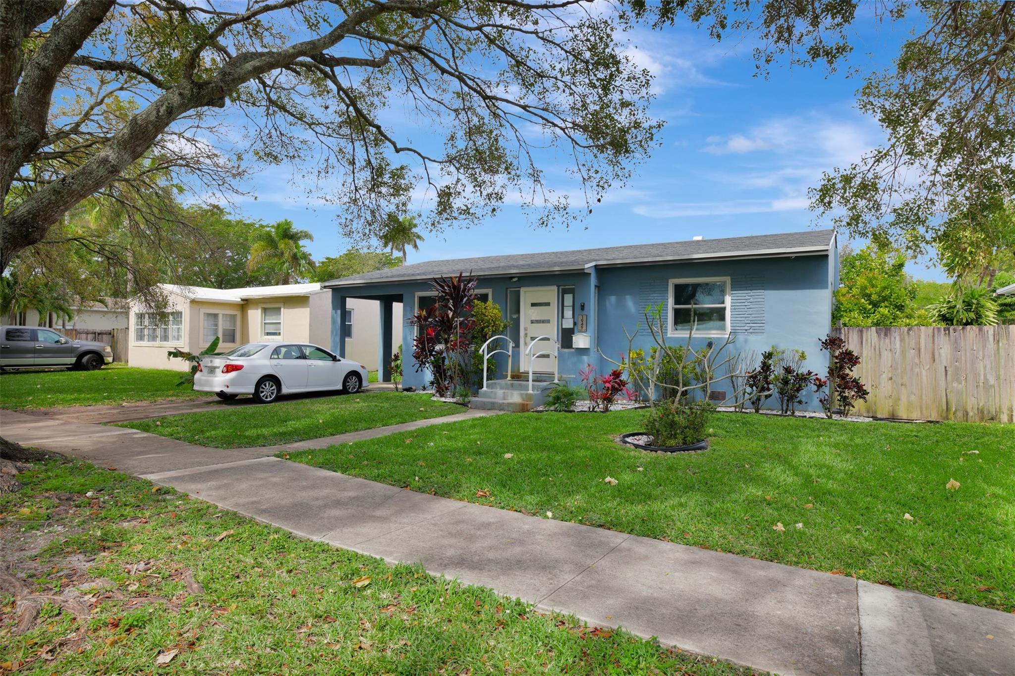 1949 Wiley St Hollywood FL 33020 | F10427098