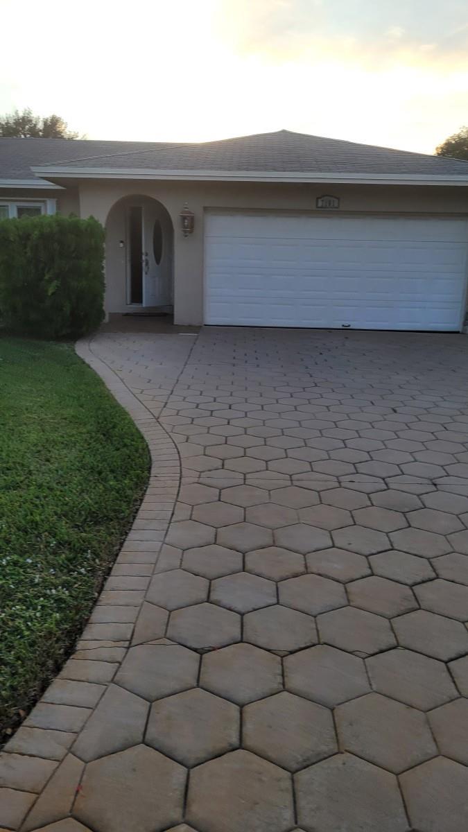 7101 Nw 97th Ave Tamarac FL 33321 | F10427392