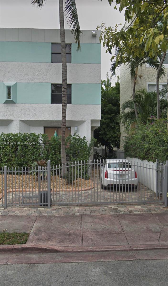 Hibiscus South Condo