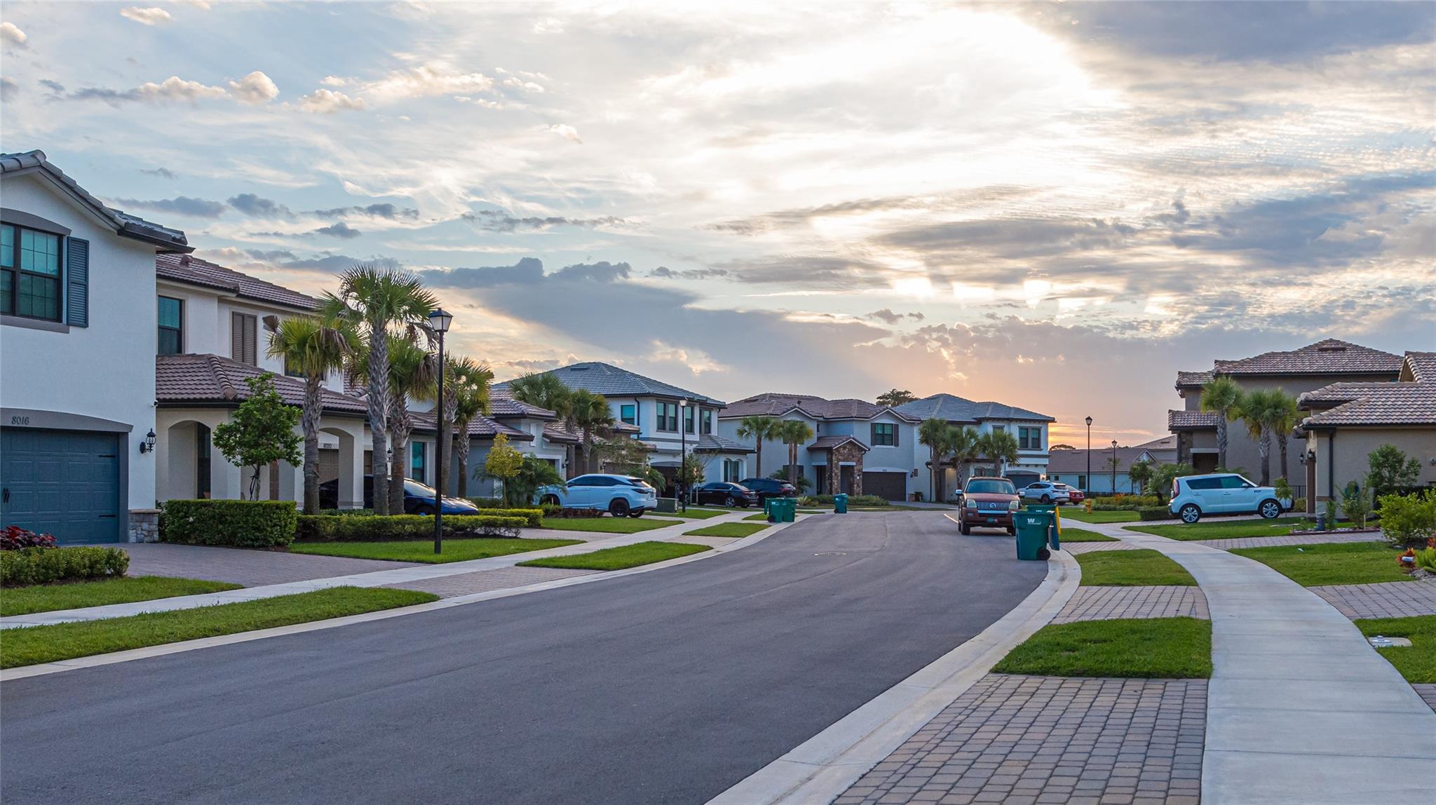 8013 Nw 78th St Tamarac FL 33321 | F10427602