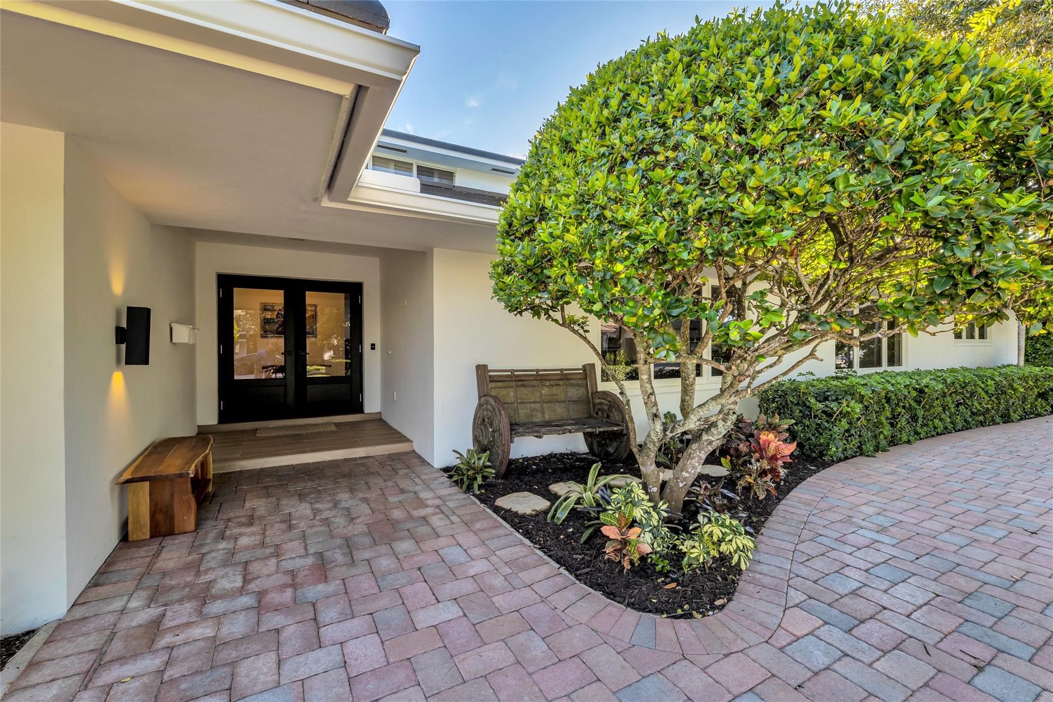 Homes for sale in Sea Ranch Lakes, FL | 2 Mendota Ln, Sea Ranch Lakes, FL 33308 | MLS# F10428591