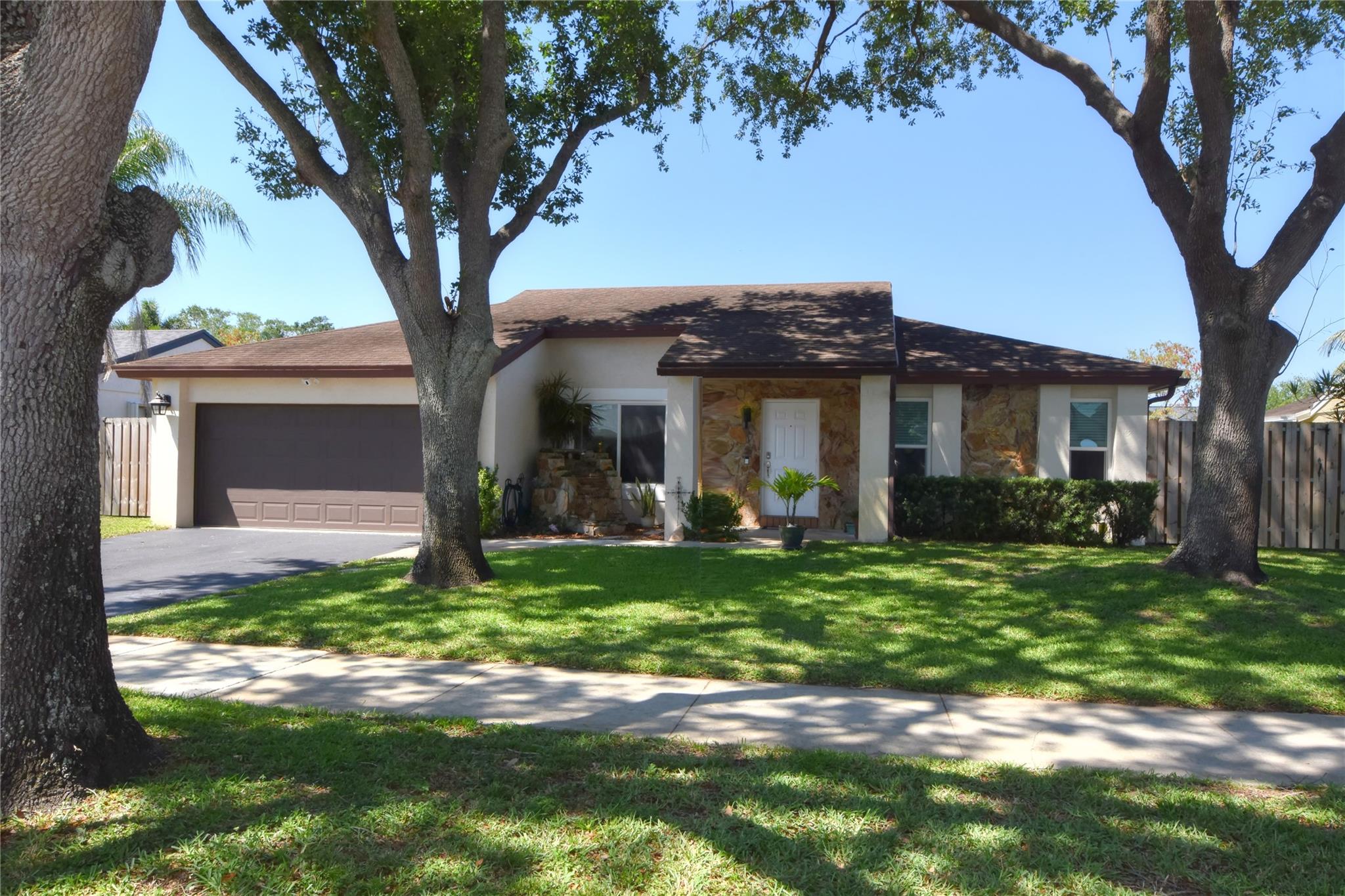 11615 Sw 50th Ct Cooper City FL 33330 | F10428747