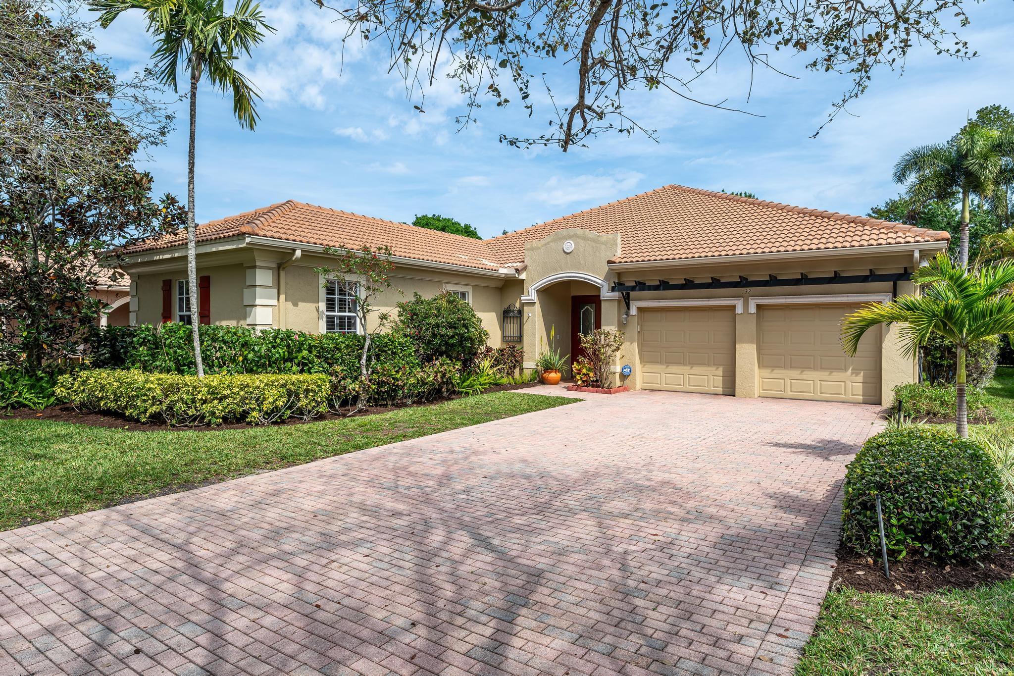 132 Via Castilla Jupiter FL 33458 | F10428725