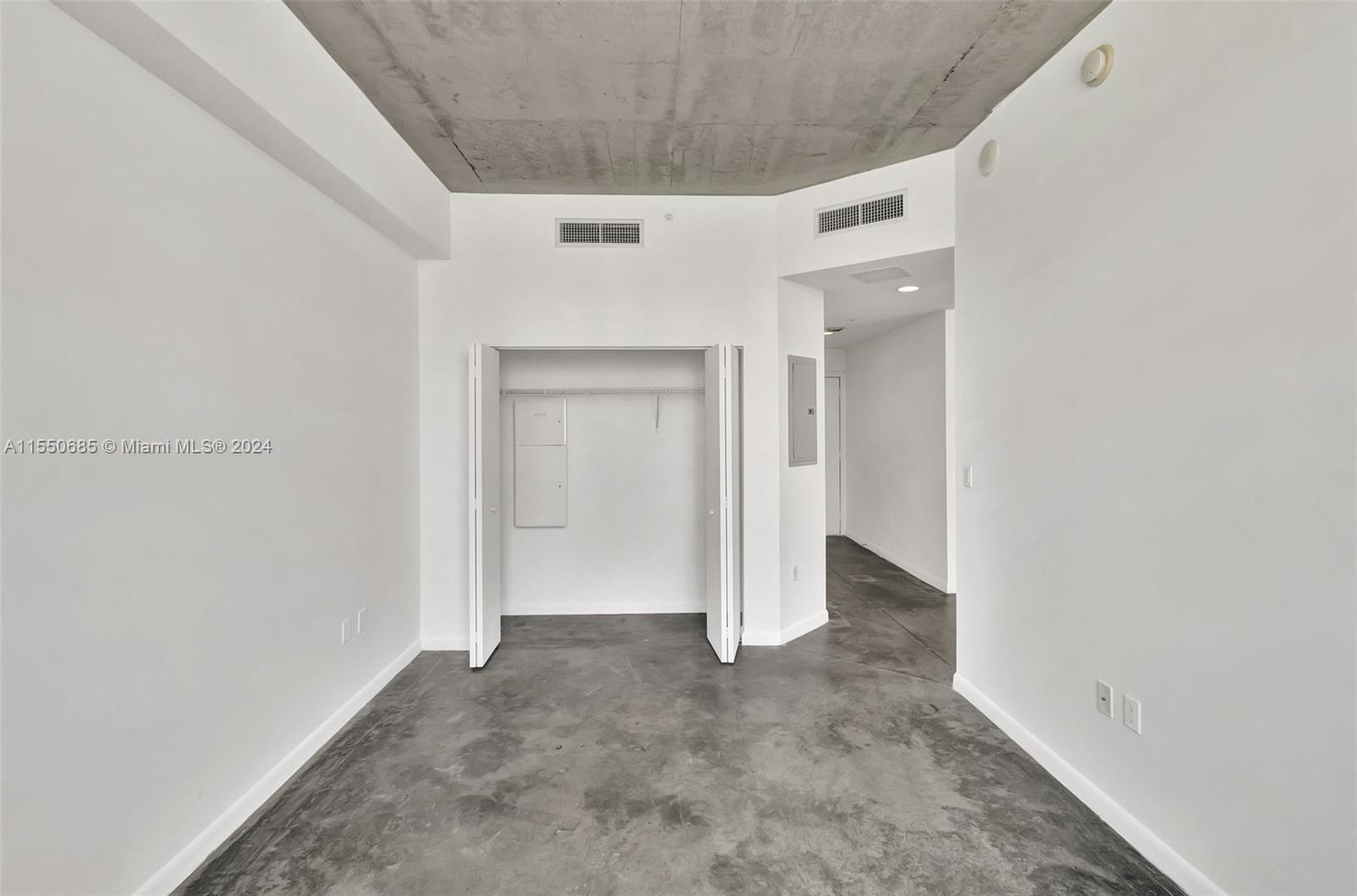 133 NE 2nd Ave #719, Miami FL 33132
