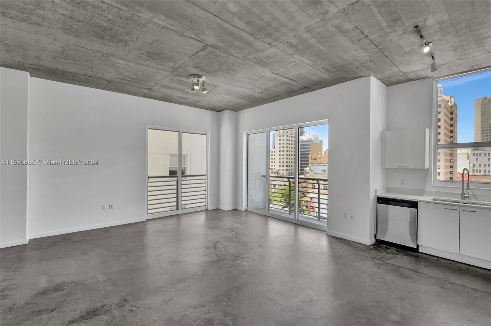 133 NE 2nd Ave #719, Miami FL 33132