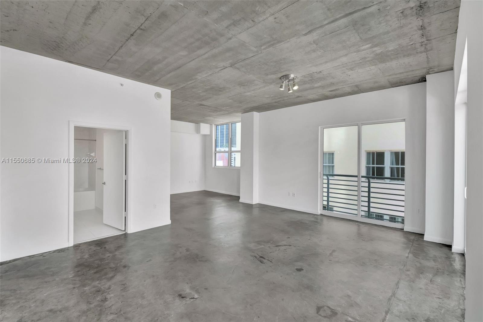 133 NE 2nd Ave #719, Miami FL 33132