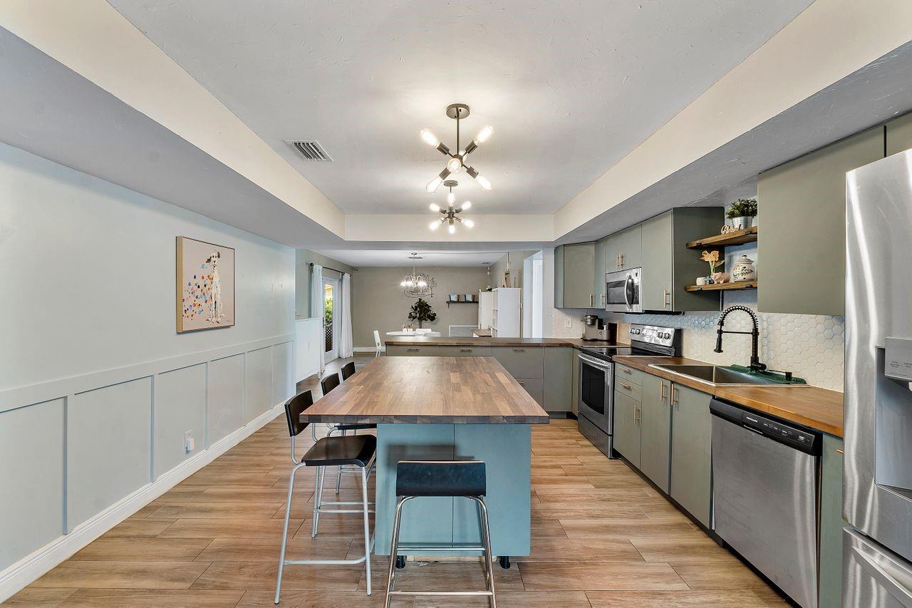 Large Kitchen with Large Island with upgraded appliances