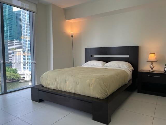 Apartamento para Alugar em Miami, FL