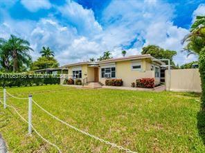 Gate to enter back units