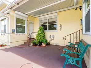 Entrance to back units