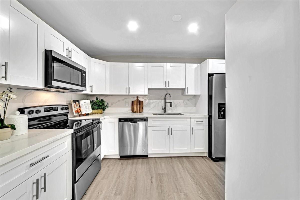 121 Nw 53rd St Oakland Park FL 33309 | F10430580