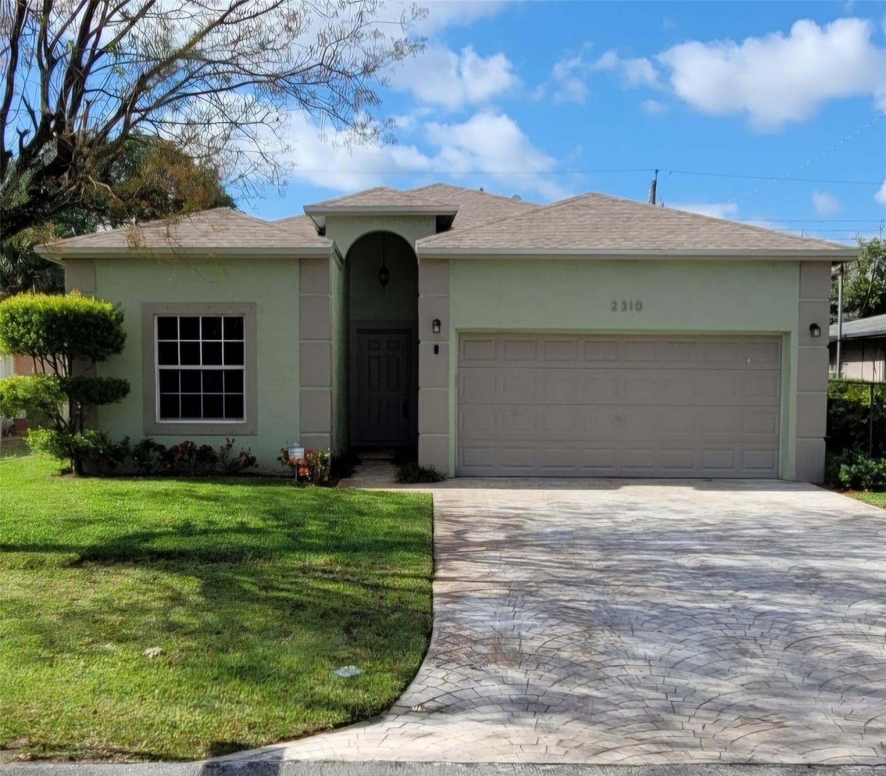 2310 Nw 7th Ct Fort Lauderdale FL 33311 | F10430626