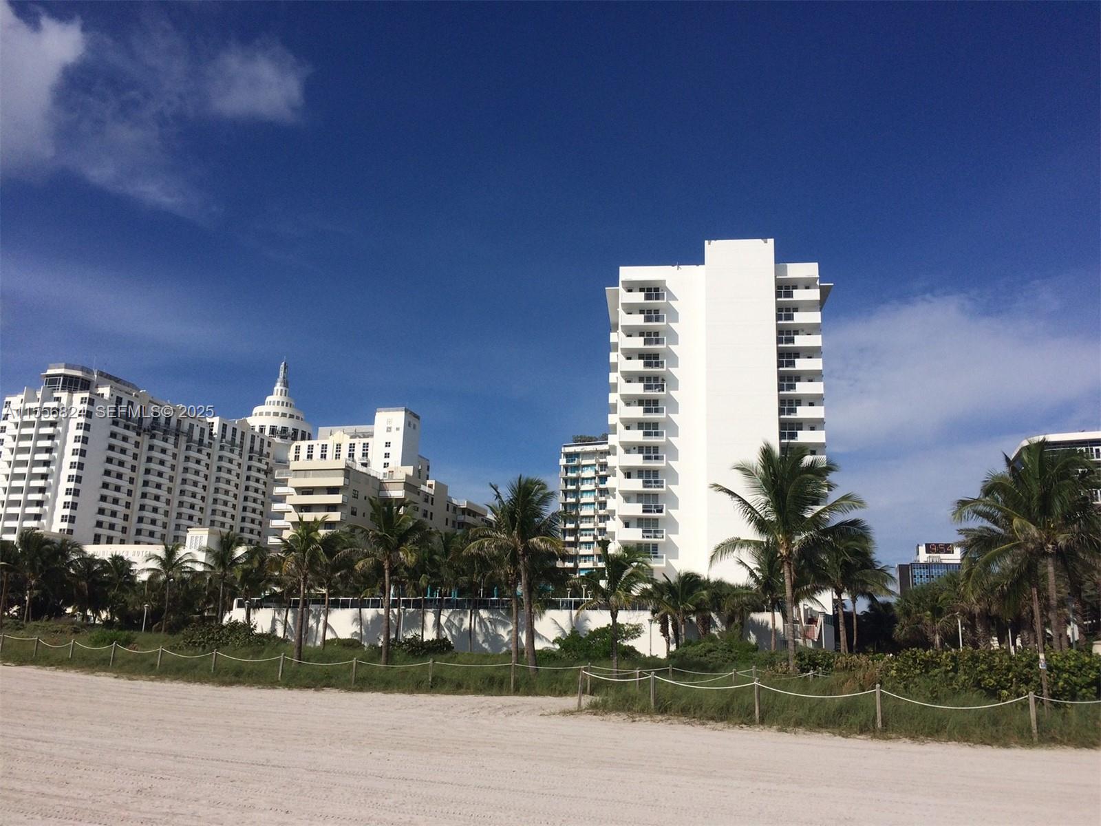 The Decoplage Condo