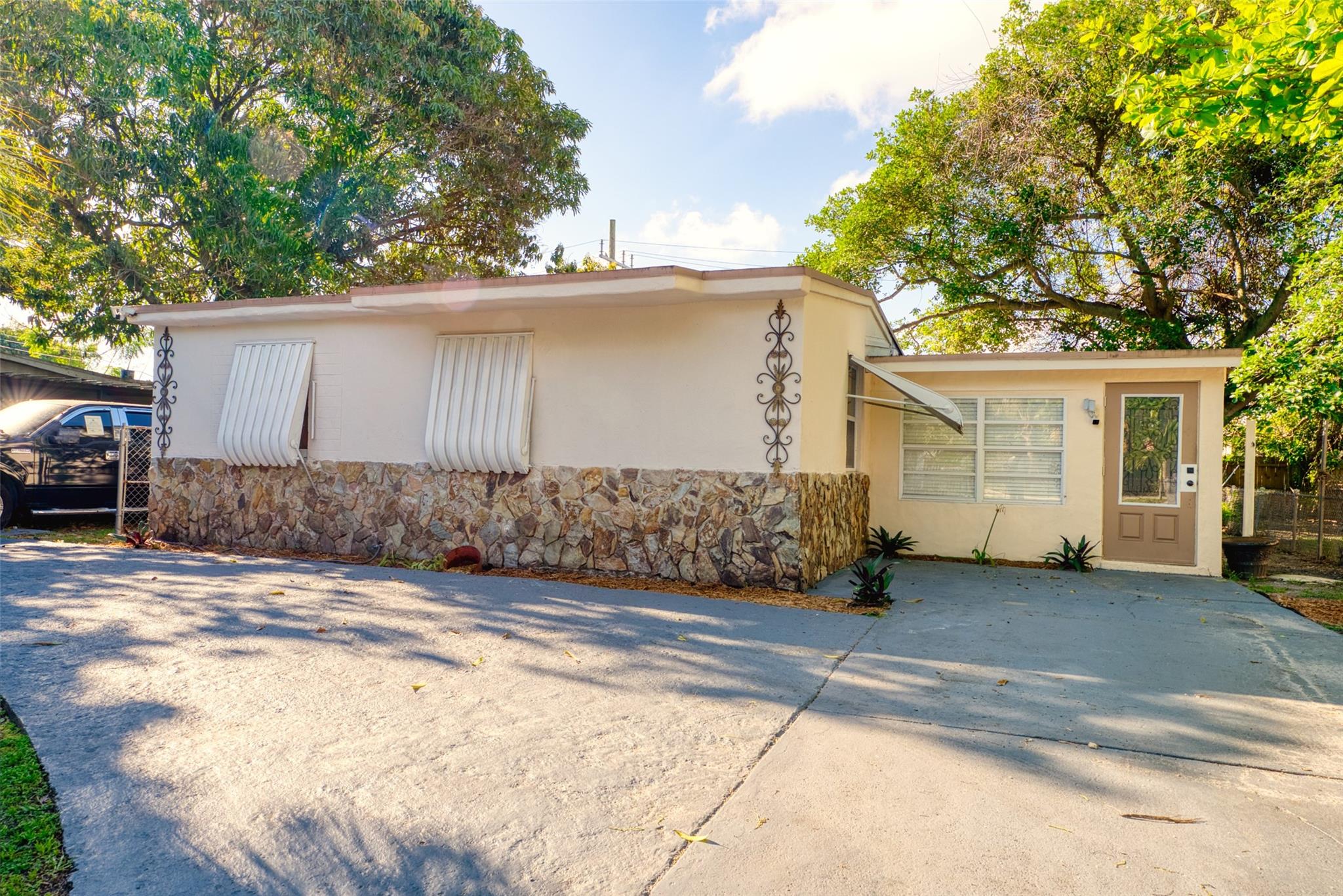 4520 Sw 38th St West Park FL 33023 | F10429865