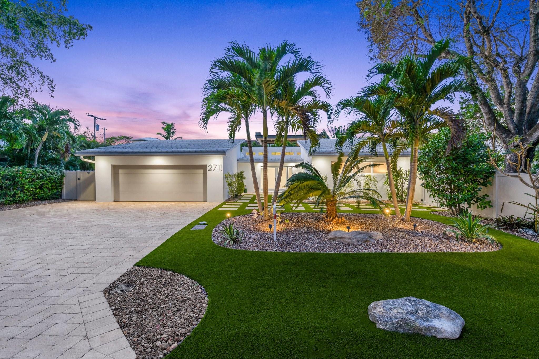 2711 Ne 20th St Fort Lauderdale FL 33305 | F10429924