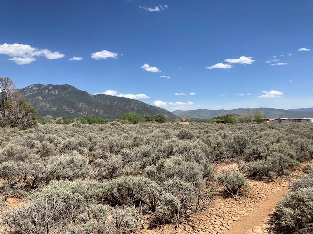 On Sol Grande, Arroyo Seco, NM, 87514