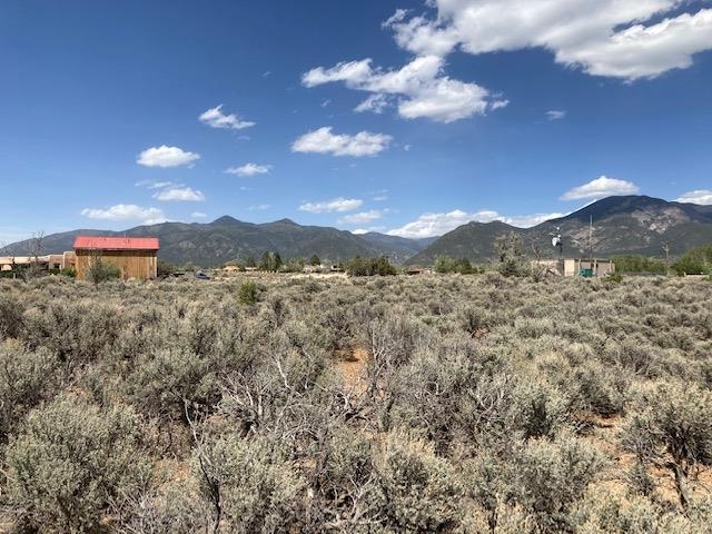 On Sol Grande, Arroyo Seco, NM, 87514