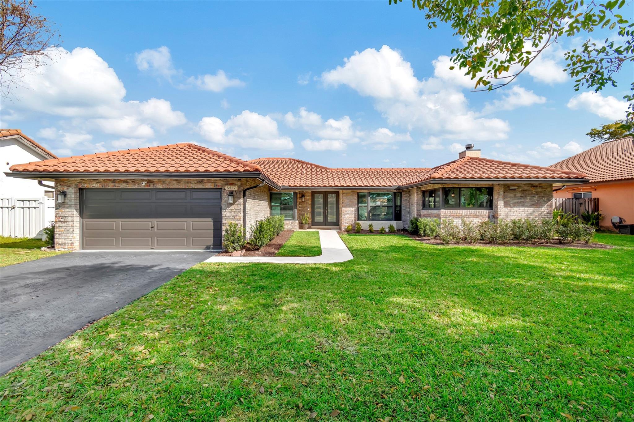 6477 Nw 54th Dr Coral Springs FL 33067 | F10428632