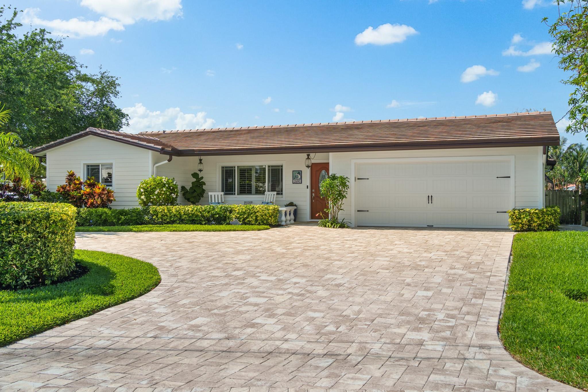 New flat tile roof 2023