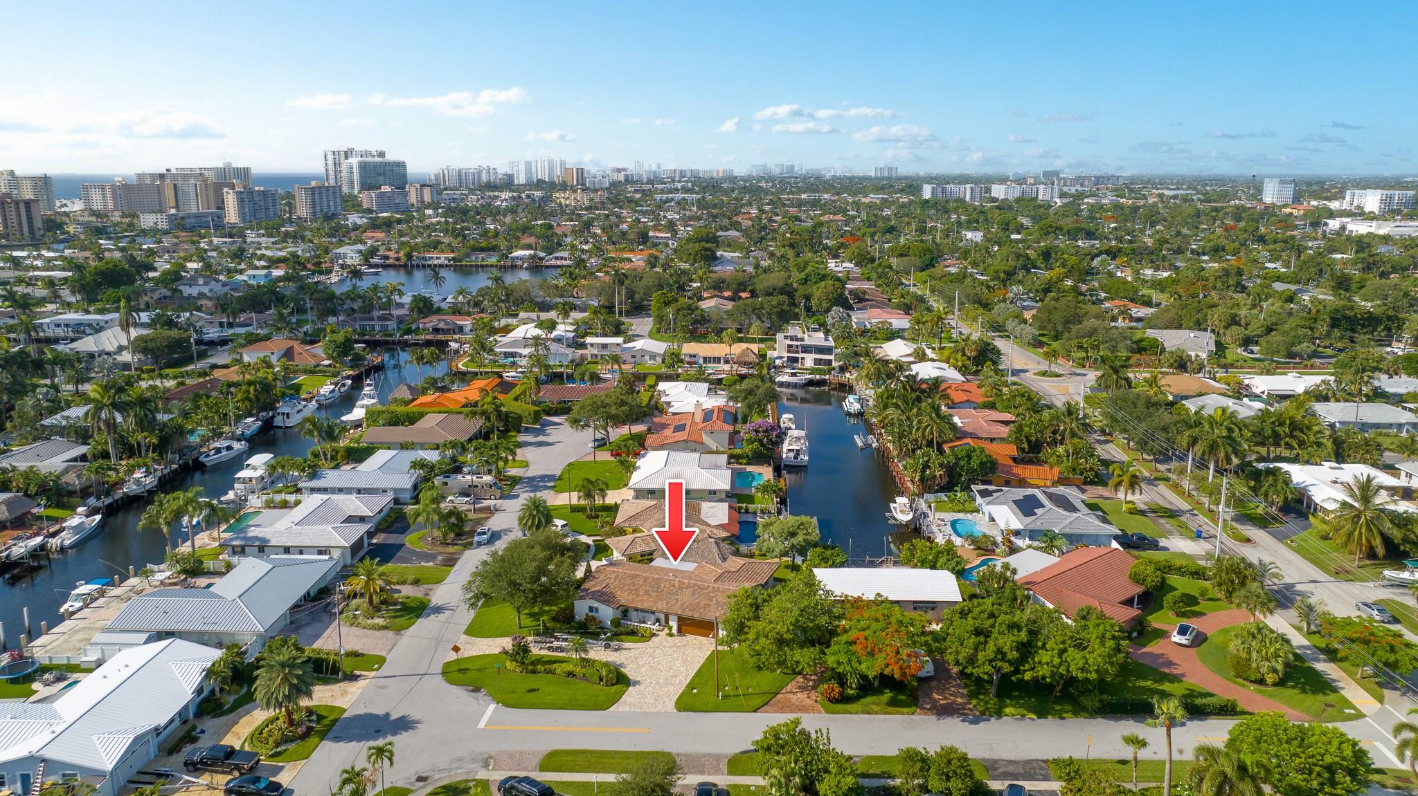 Literally minutes to the Hillsboro Inlet and out you go to the sparkling Atlantic ocean!