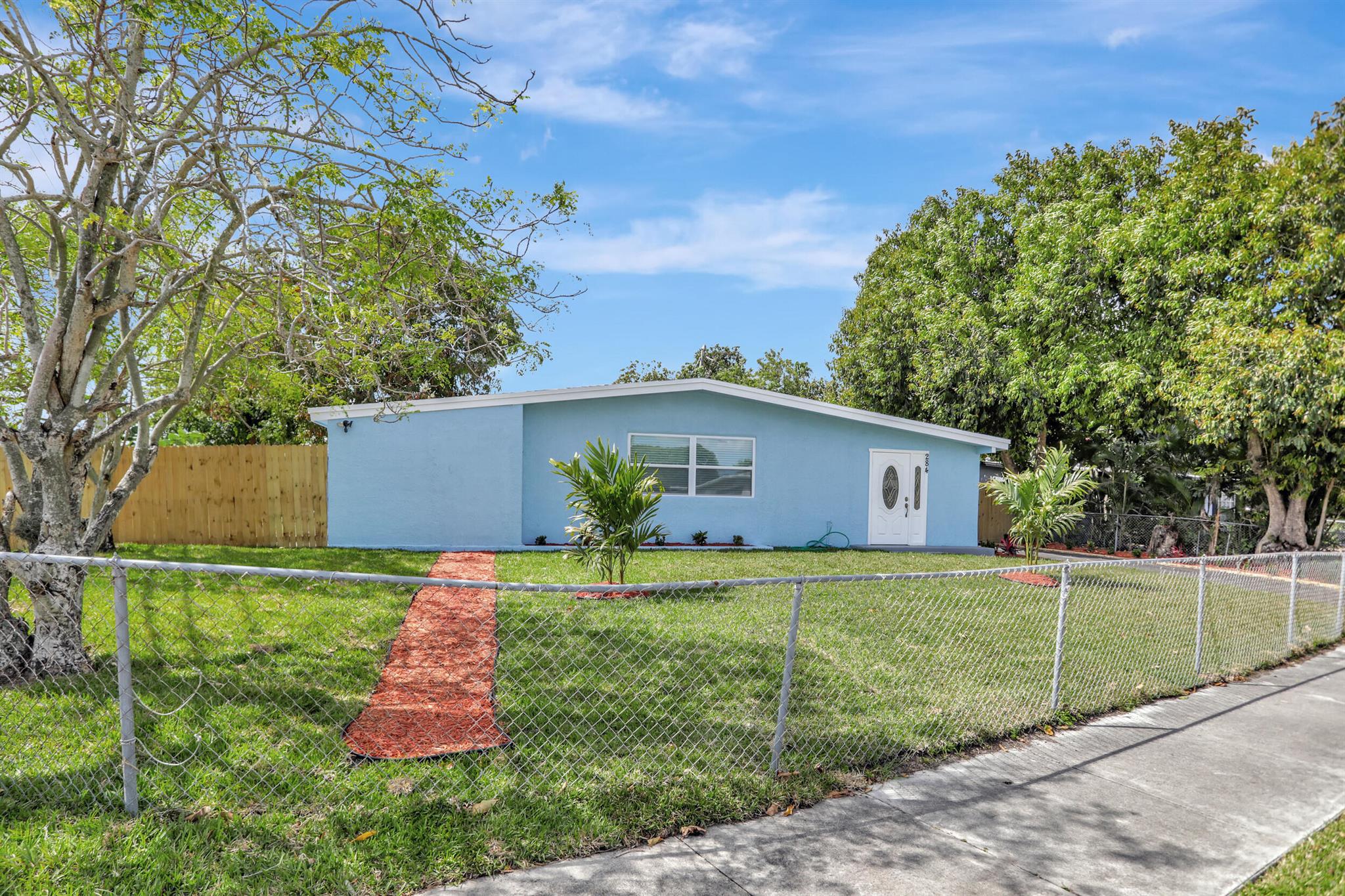 284 Ne 41st Street Deerfield Beach FL 33064 | R10974321