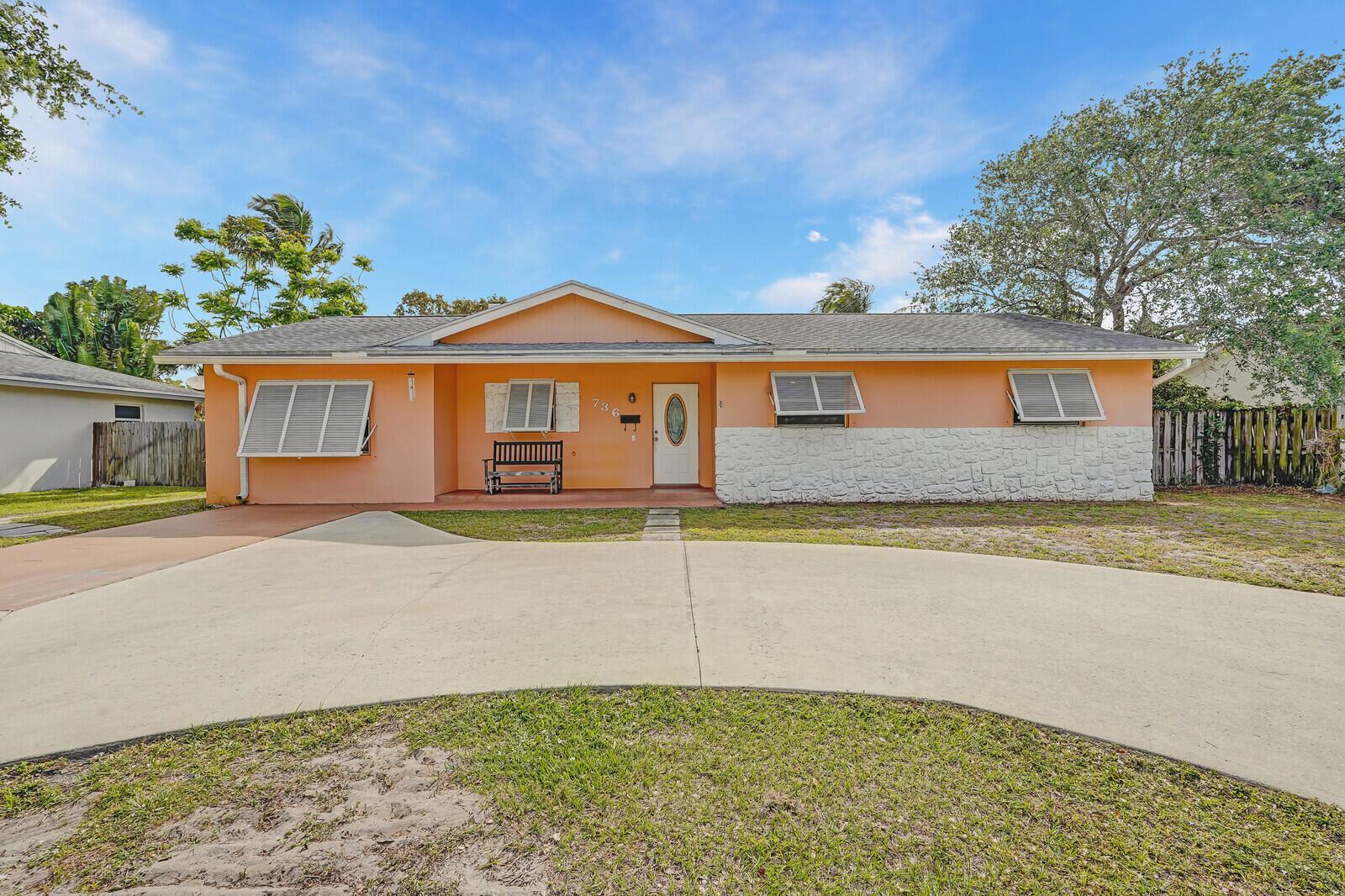 736 Prosperity Farms Road North Palm Beach FL 33408 | R10975328