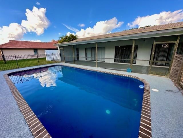 10982 Lakeview Dr Coral Springs FL 33071 | F10433852