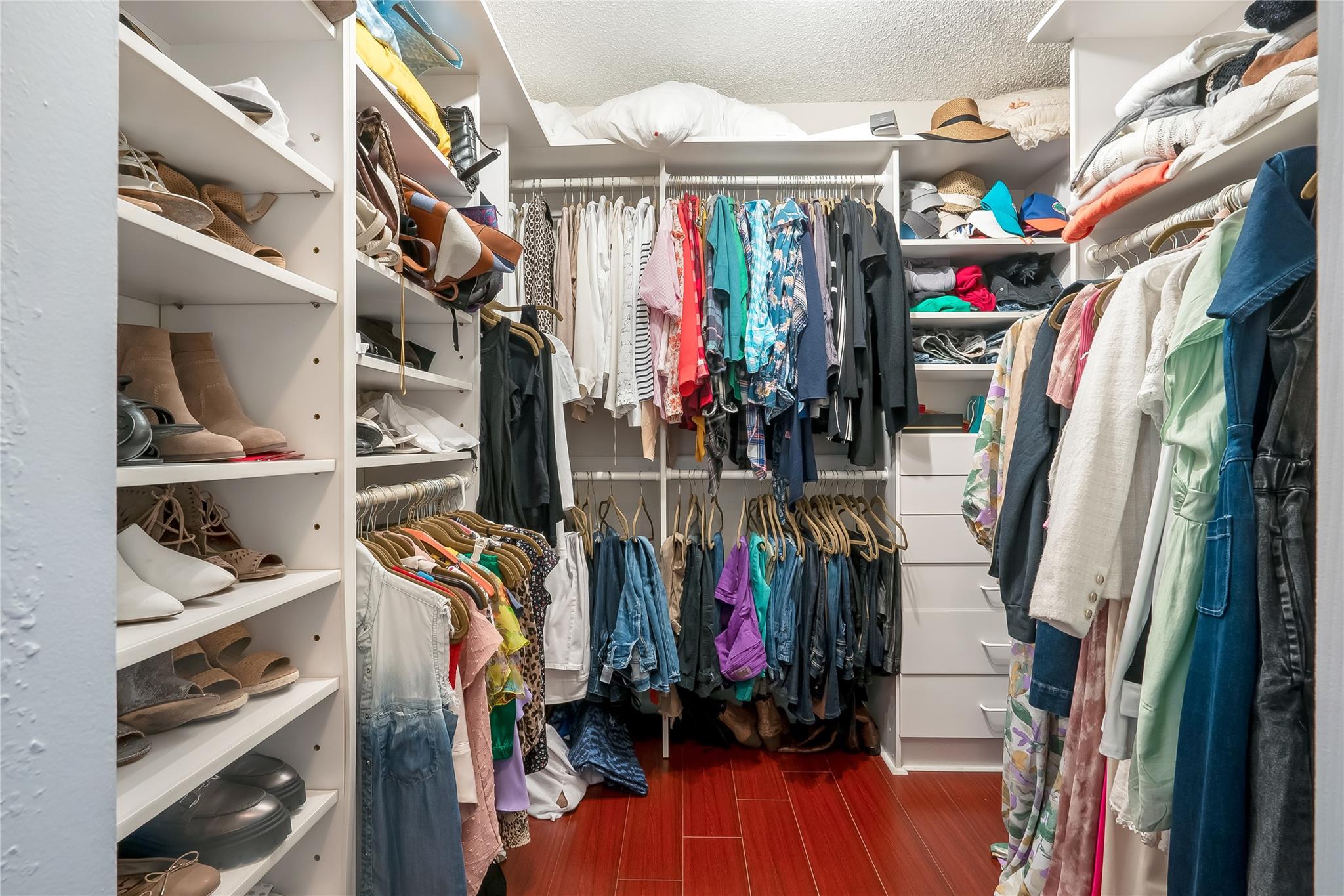 Master walk in closet number 2