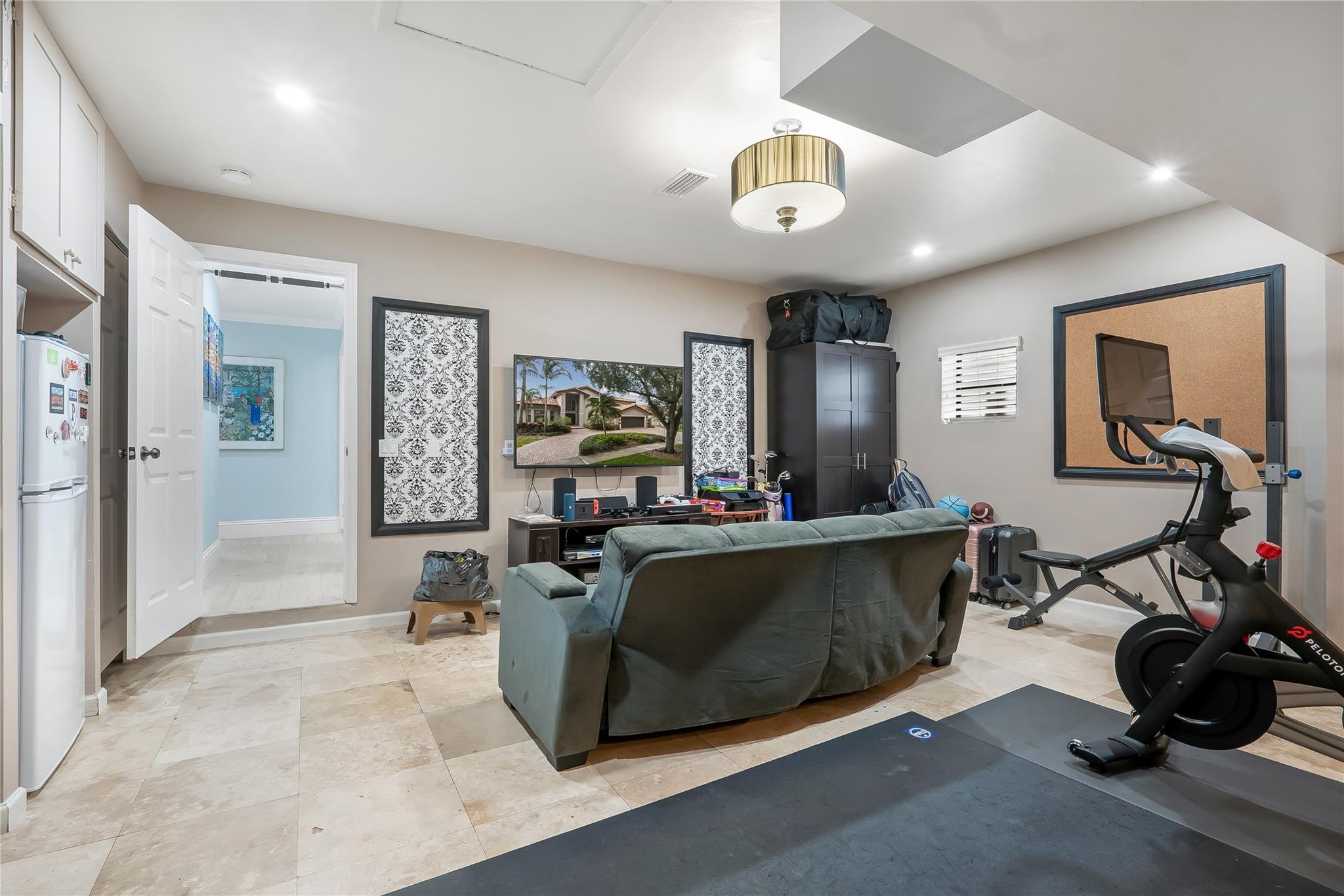 Bonus Room/Gym/Play Room/Nanny Room