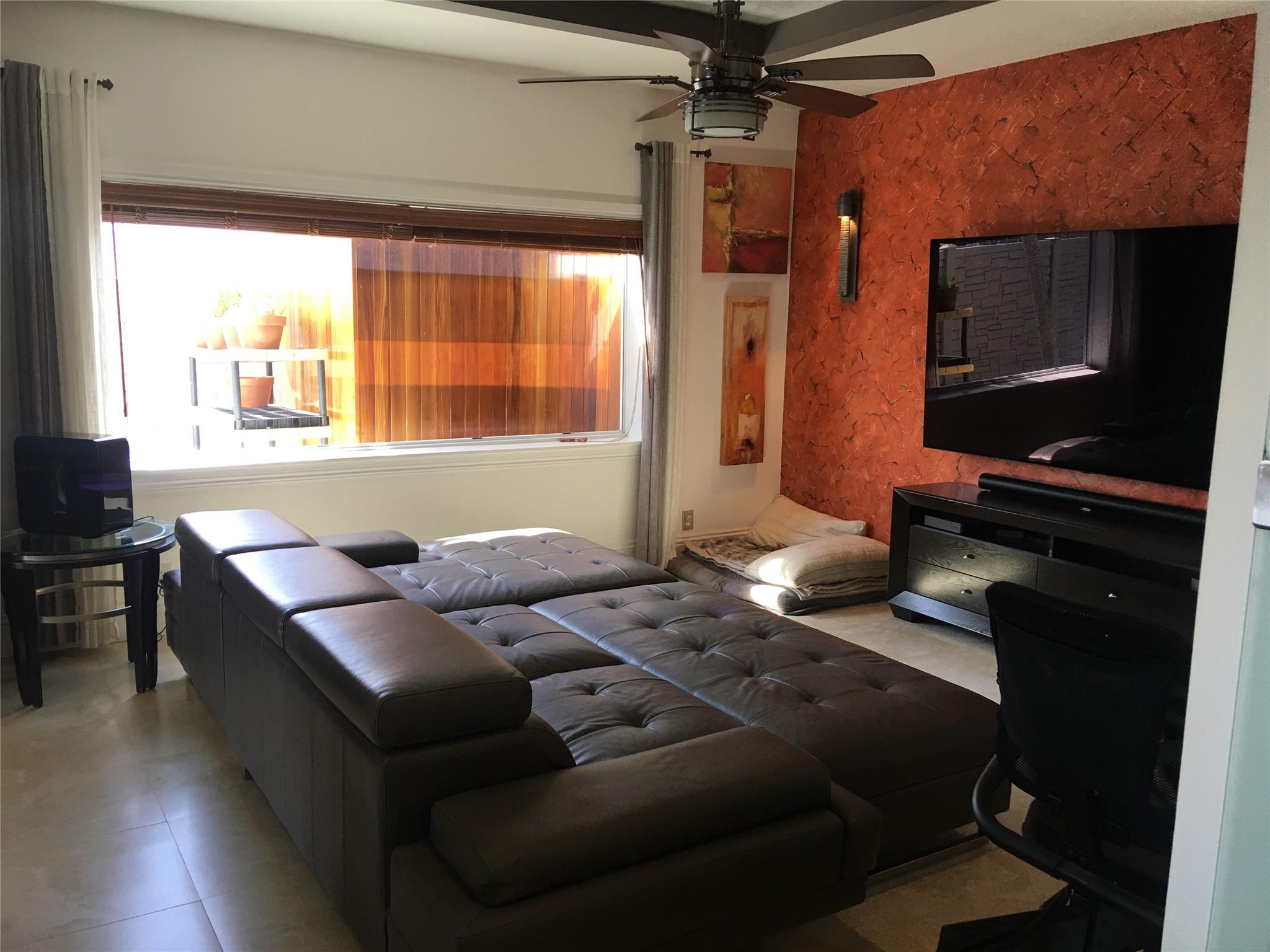 FAMILY ROOM- LARGE SCREEN TV