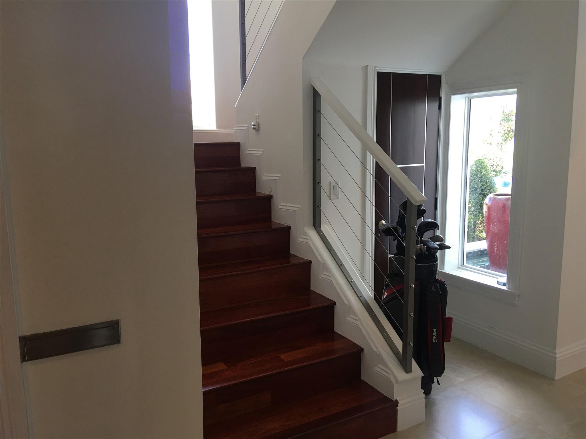 STAIRS TO LOFT, 3 BEDROOMS & SUN DECK
