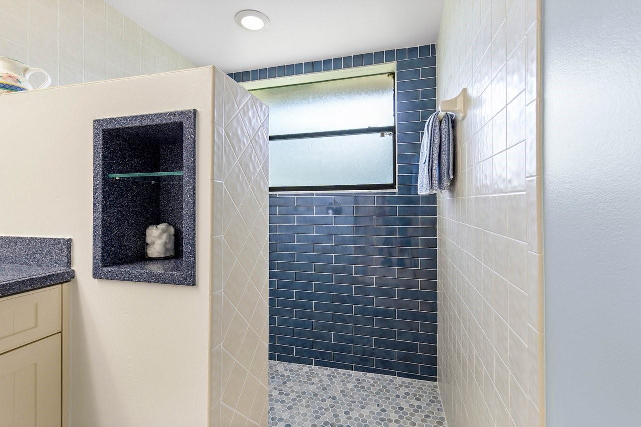 Fabulous light bright primary bathroom!